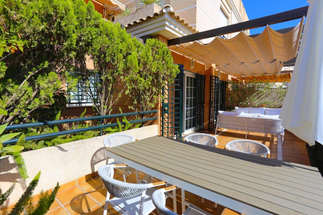 Вилла Parque Clavero Beach & City Premium House Малага Экстерьер фото